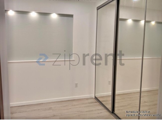Building Photo - 121 Sweeney Ct