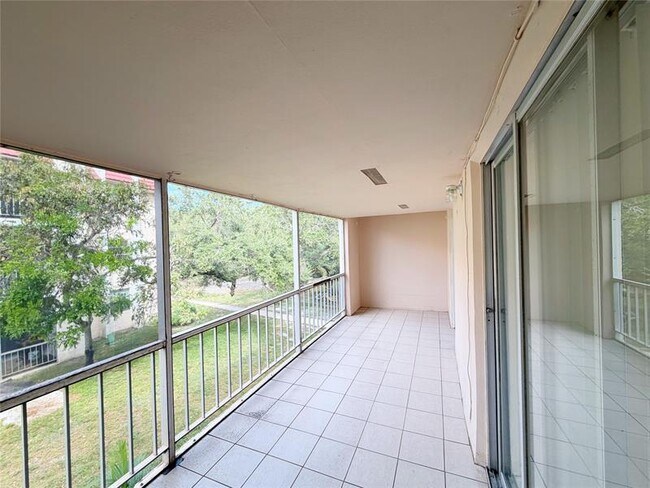 Building Photo - 640 NW 13th St