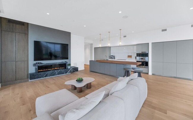 Building Photo - Rates Vary: $10,495 - $22,495