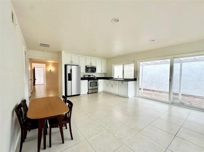 Building Photo - 4162 Fireside Cir