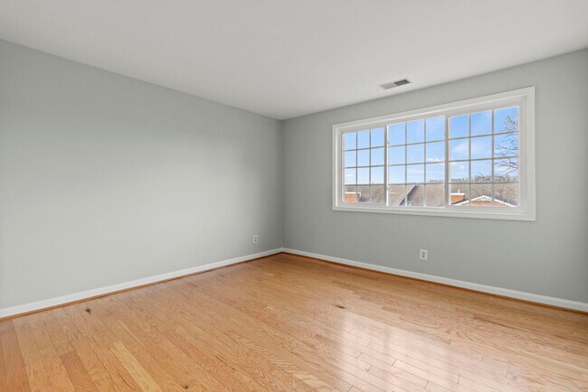 Building Photo - 1473 N Van Dorn St