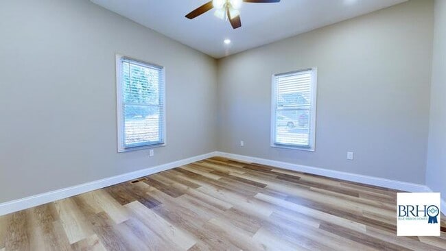 Building Photo - 1311 W Baxter Ave