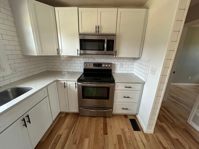 Building Photo - 413 McCarty Hollow Rd