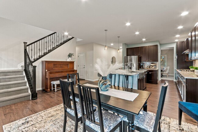 Building Photo - Modern Living. Unforgettable Views 5 bedroom / 5 bathrooms in the desirable Candelas community