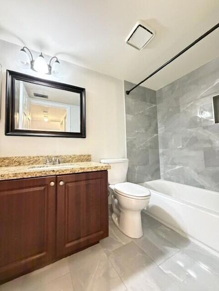 Building Photo - 3050 Norwood Pl
