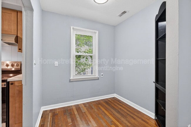 Building Photo - 410 McKinley Ave