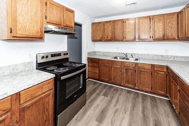 Building Photo - 1529 Marietta St