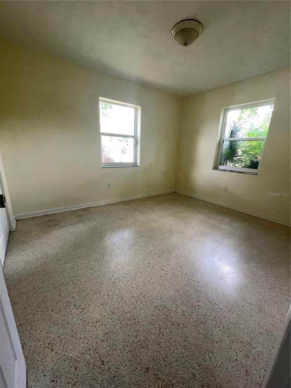 Building Photo - 1324 Whitewood Dr