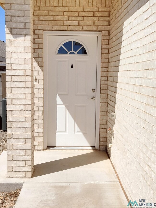 Building Photo - 1308 Sonora Rd