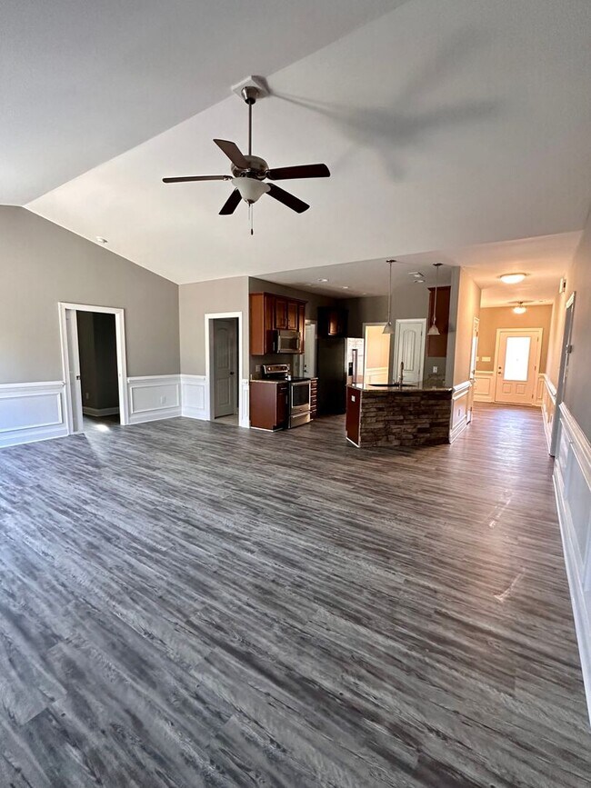 Building Photo - 1210 Stonewyck Dr