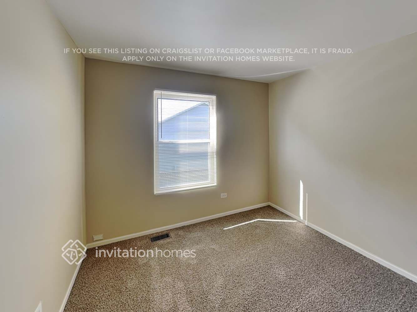 Building Photo - 1313 Lasser Dr