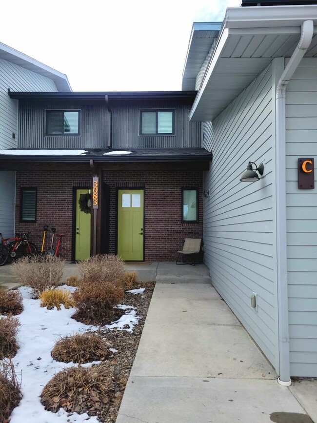 Building Photo - 3083 Warbler Way