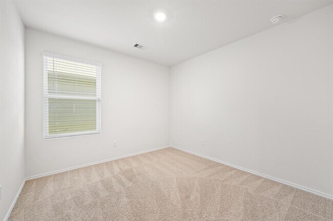 Building Photo - 412 Sickle Lp