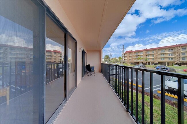 Building Photo - 51 Island Way