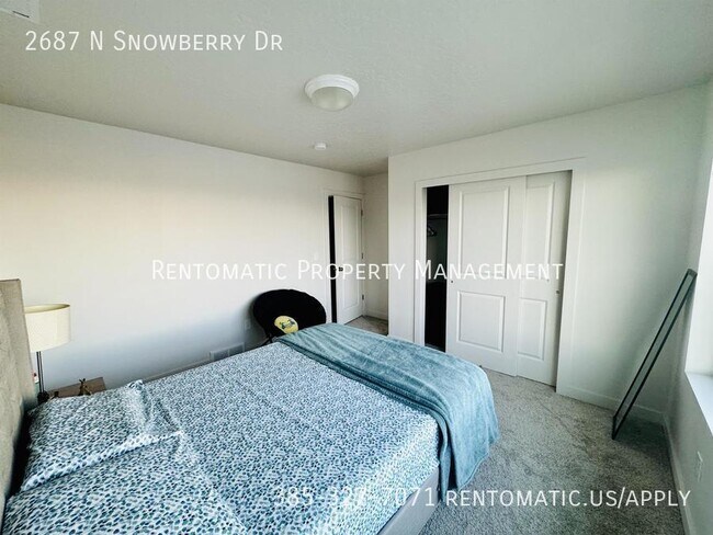 Building Photo - 2687 N Snowberry Dr