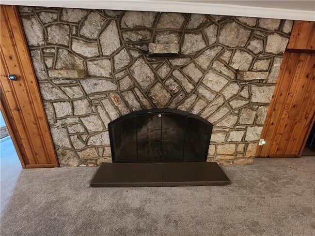 Building Photo - 65 Clarendon Ave