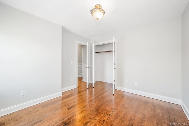 Building Photo - 85 Park Ave