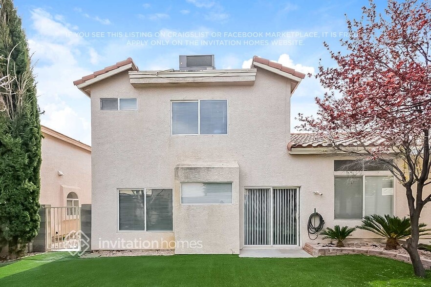 Building Photo - 8764 Country View Ave