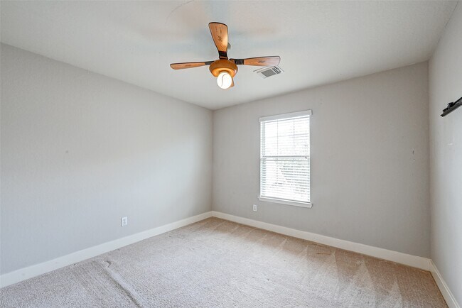 Building Photo - 7603 Chalk Hill