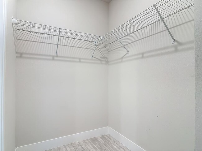 Building Photo - 60 Ballenger Ln