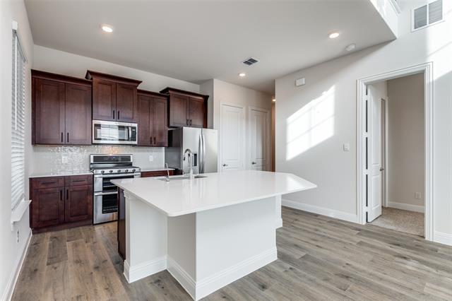 Building Photo - 1566 Dulwich Dr