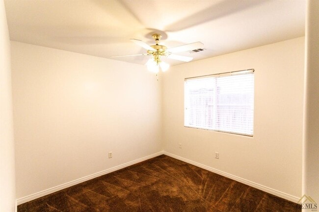 Building Photo - Charming 4 Bedroom Home in Southwest!