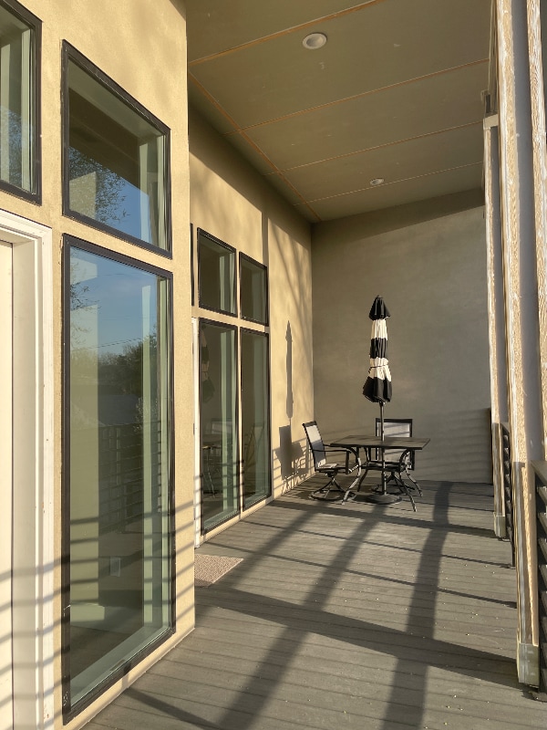 Building Photo - 2705 W Woodlawn Ave