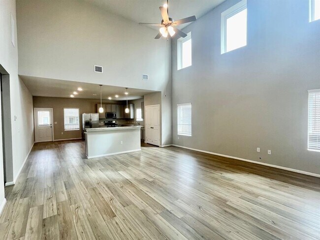 Building Photo - 6708 Covina Ln