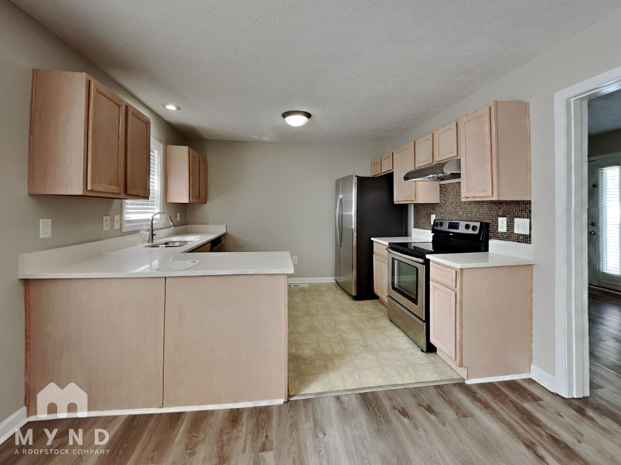 Building Photo - 40 Strawberry Hill Ln