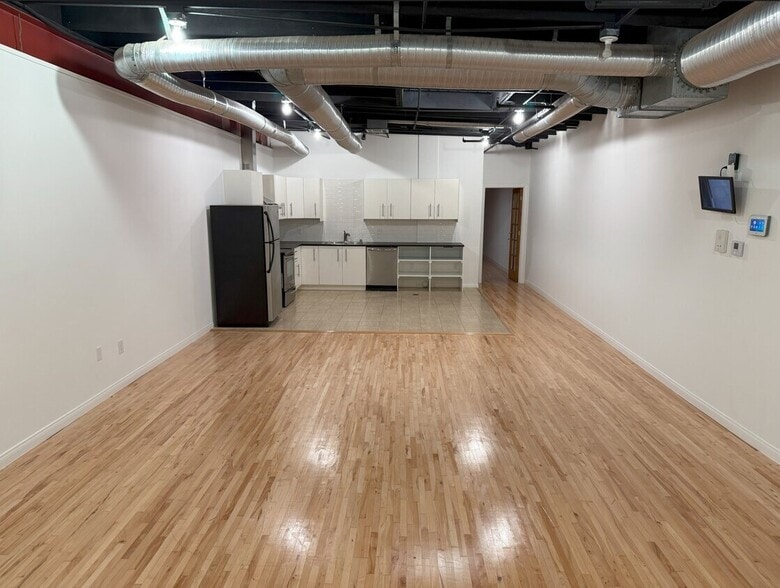 Building Photo - 5401 Alvern Cir