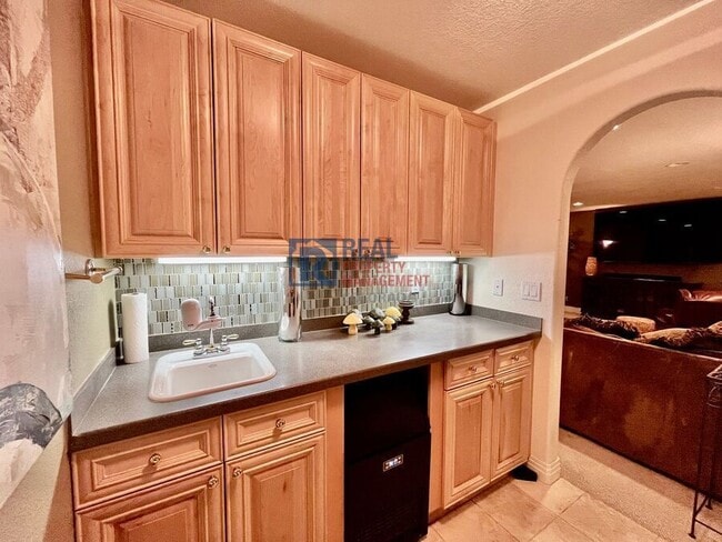 Building Photo - 5638 Red Fern Ct