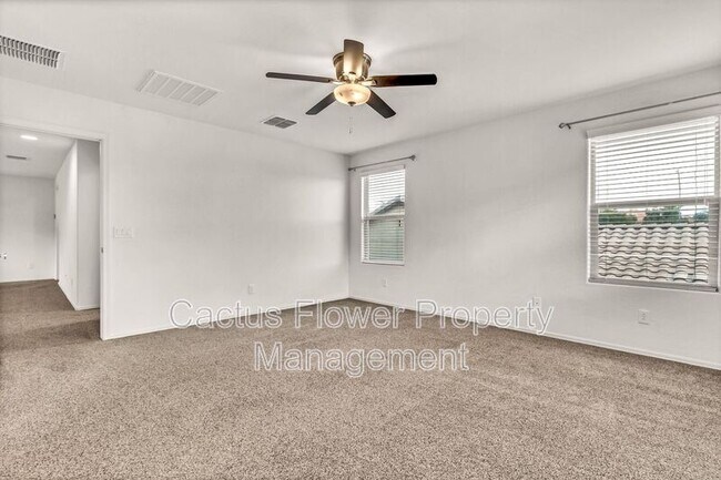 Building Photo - 1245 N Balboa