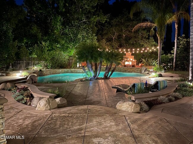 Building Photo - 758 Camino Dos Rios