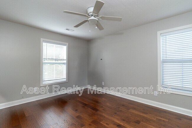 Building Photo - 1416 Madison Oaks Rd
