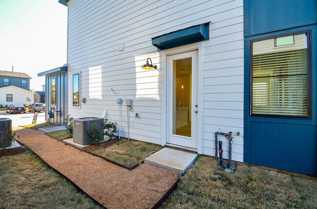 Building Photo - 3249 Loam Ln