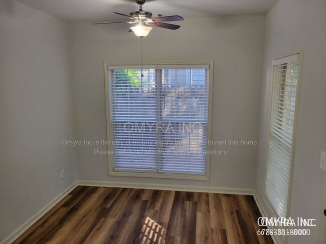 Building Photo - 3001 Rosebrook Dr