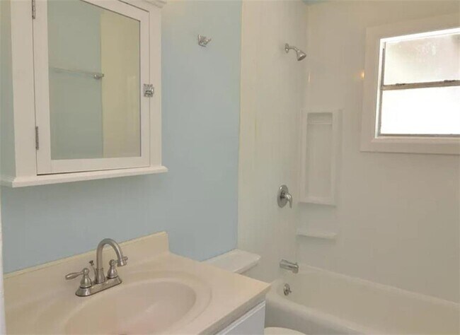 Building Photo - 5111 Woodrow Ave
