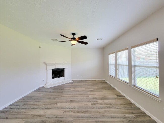Building Photo - 21539 Kings Bend Dr