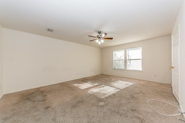 Building Photo - 2905 Frontier Ln