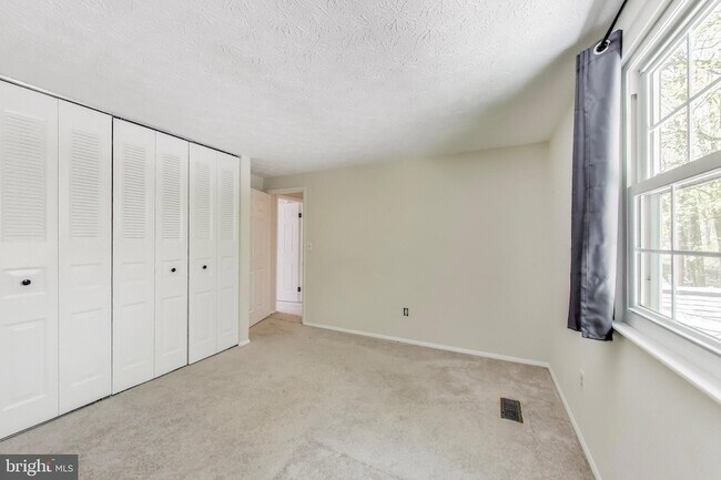 Building Photo - 1337 Crockett Ln