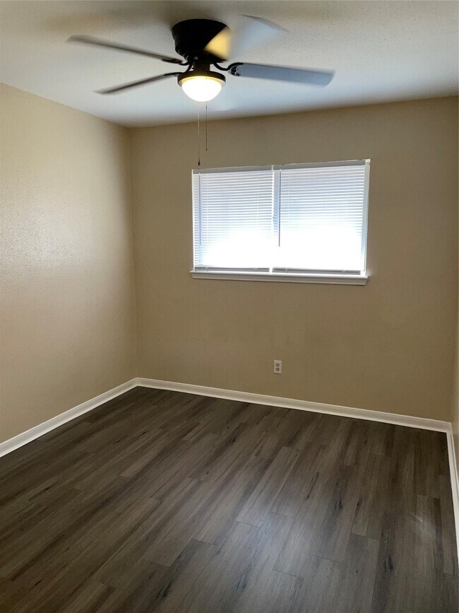 Building Photo - 4710 Airport Blvd