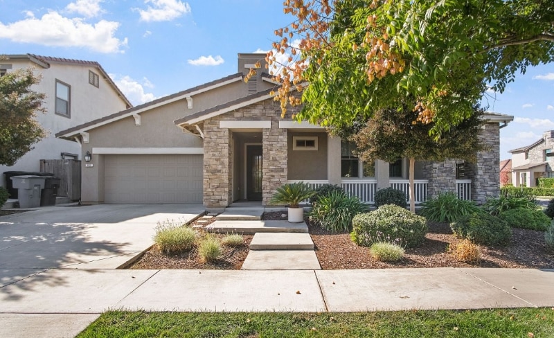 Building Photo - 602 Criolla Dr