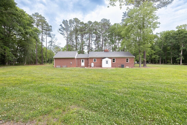 Building Photo - 12383 W Patrick Henry Rd