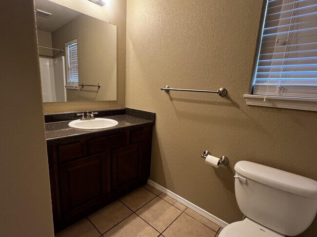 Building Photo - 210 Regency Dr