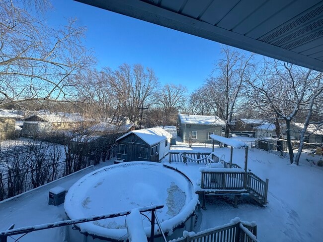 Building Photo - 33351 N Park St