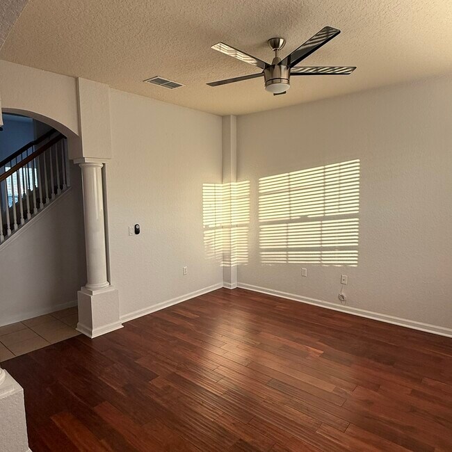 Building Photo - 2914 River Birch Dr