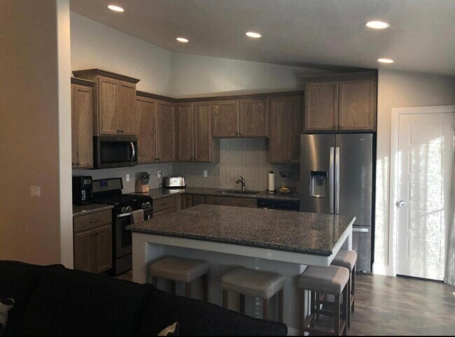 Building Photo - 1780 N Snowfield Pl