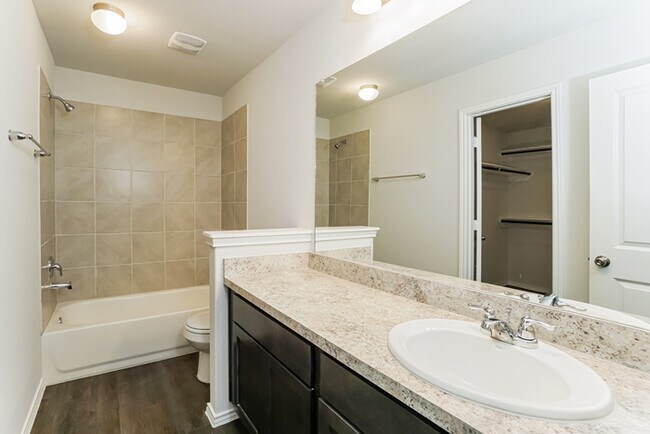 Building Photo - 9422 Somers Bend