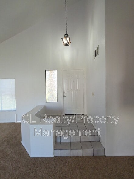 Building Photo - 35325 Billie Ann Rd