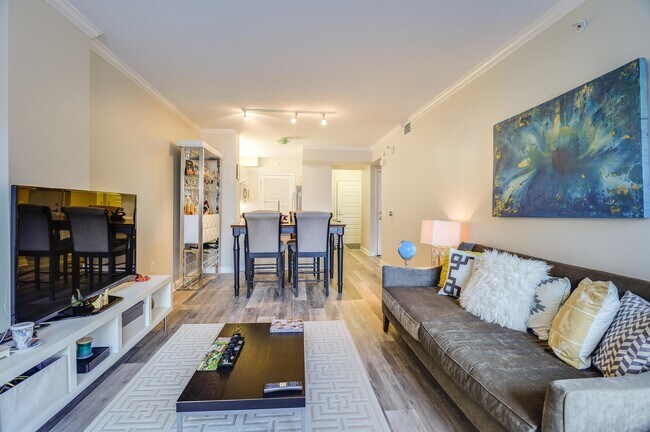 Primary Photo - 631 D St NW